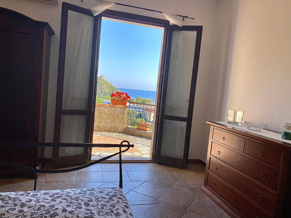 Villa Lo Scoglio Асчеа Екстериор снимка